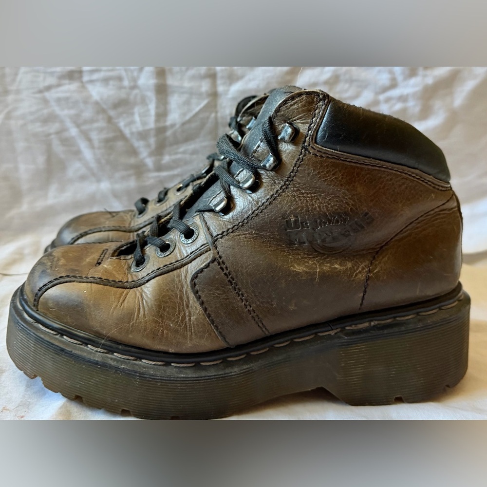 Vintage Dr. Martens Y2K Chunky Steam Punk Grunge Goth Boots M5 W7